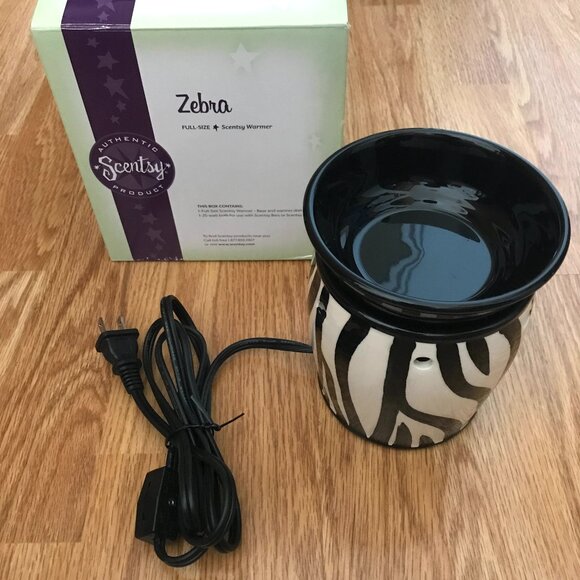 Scentsy Full Size Wax Warmer Zebra Print - Picture 1 of 5